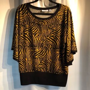 Susan Graver Short Sleeve Dolman Top - Large